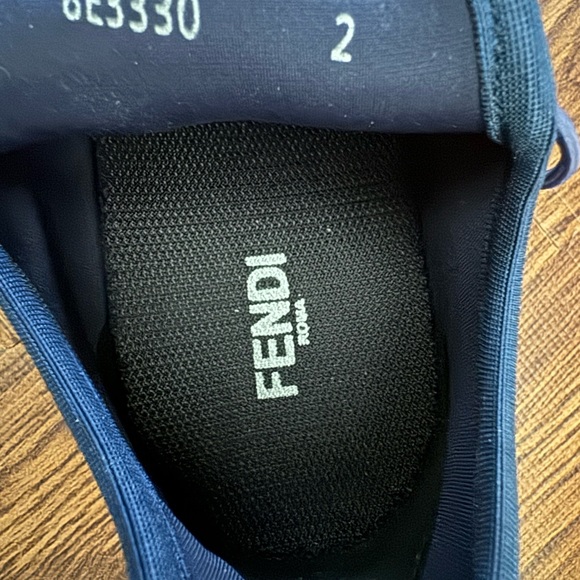 Preowned like new Fendi Running Sneakers - Picture 6 of 10